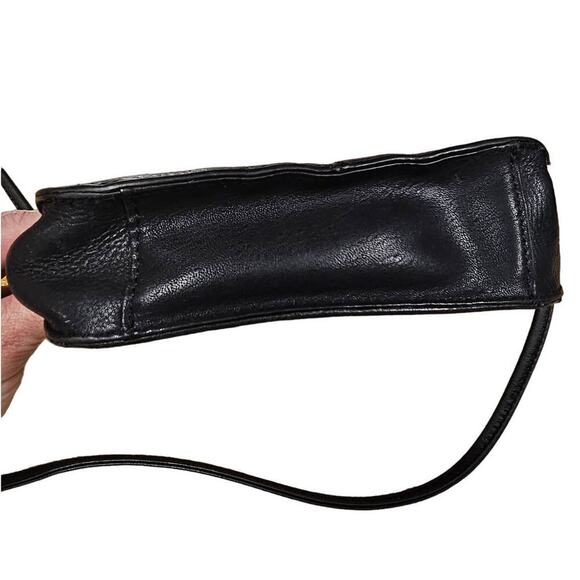 Fossil Black Smaller Pebble-Grain Leather Crossbody - Picture 8 of 9